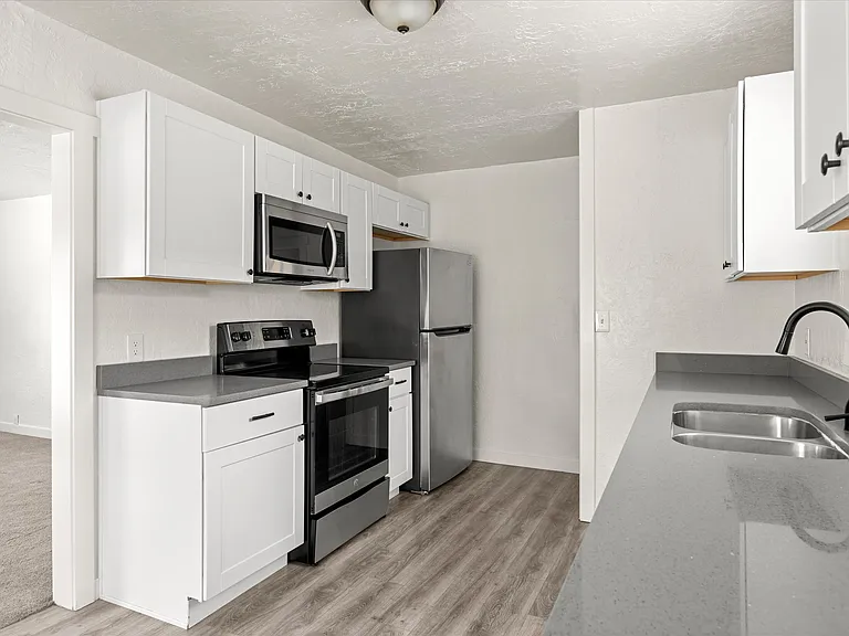3568 Orchard Ave — Photo 7
