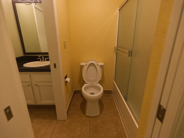 3 Erasmus St #3 — Photo 11