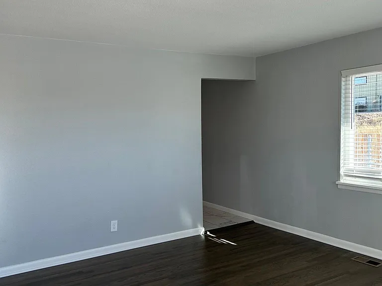 3430 N Cascade Ave — Photo 20
