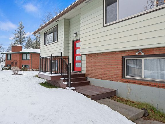 3rd image of 620 N Minnie St