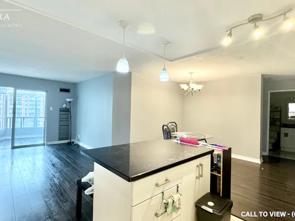 115 Hillcrest Ave, Mississauga, ON