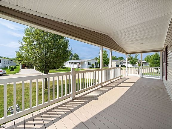 4th image of 402 Pin Oak Cir