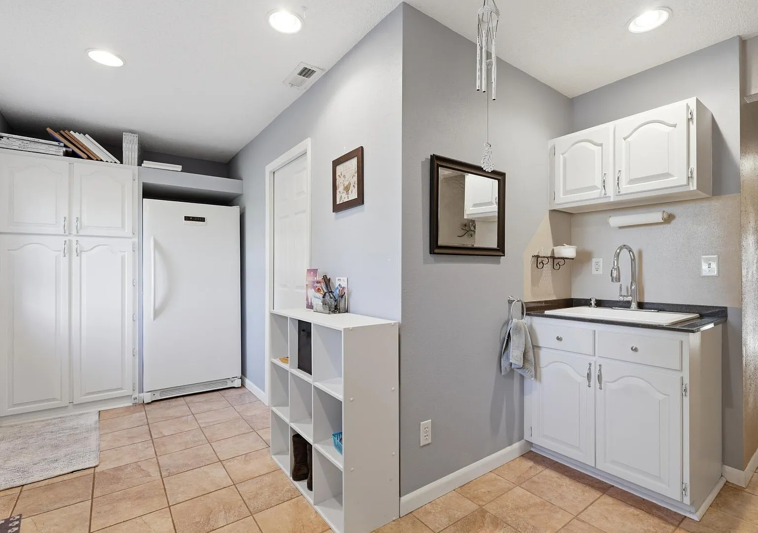 3115 Hogan Ct — Photo 2