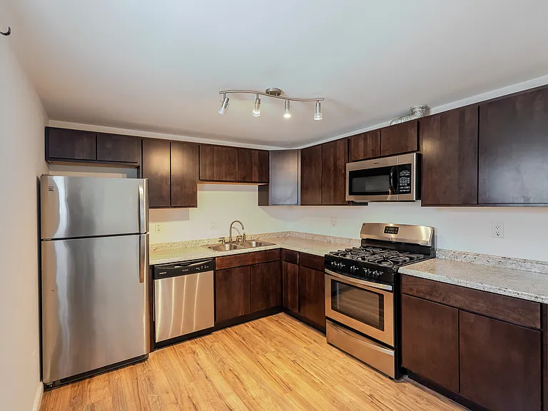 361 Locust St #3 — Photo 4