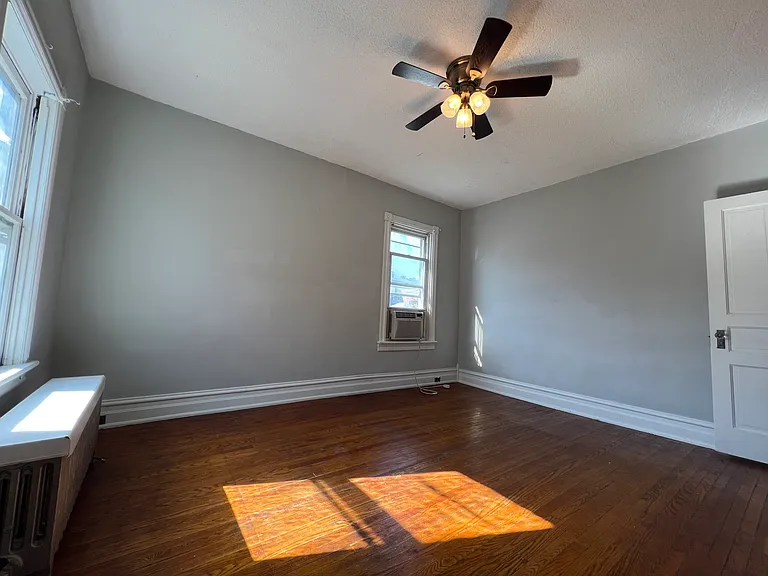 2042 Hanover Ave #2 — Photo 9