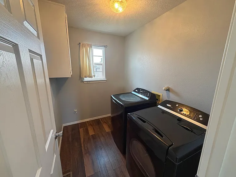 7300 Tricia Rd NE — Photo 35