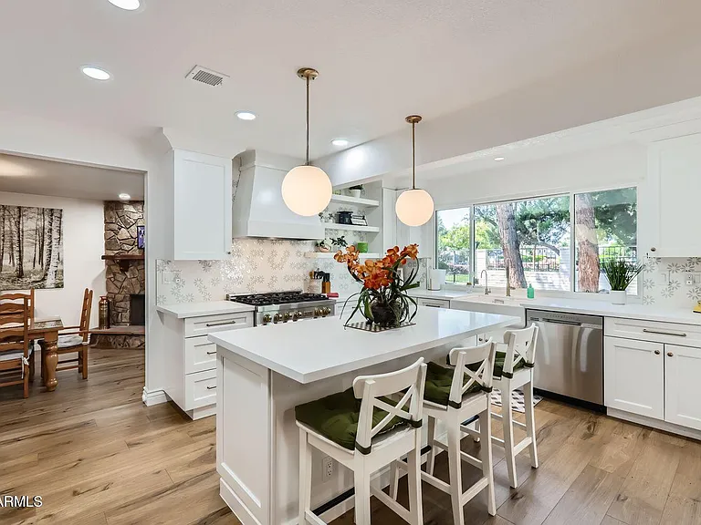 1305 E Steamboat Bend Dr — Photo 11