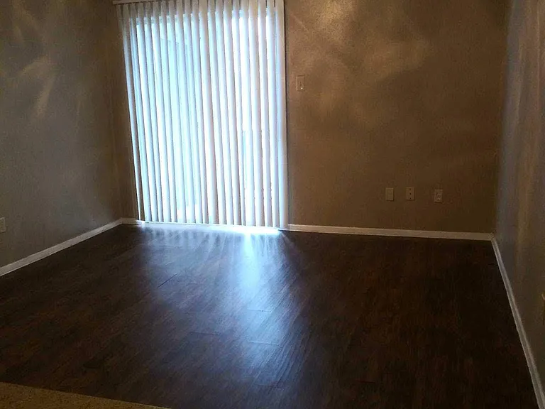 Peachtree Apartments — Photo 35