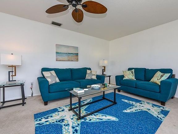 3rd image of 3928 Ashwood Ln #58