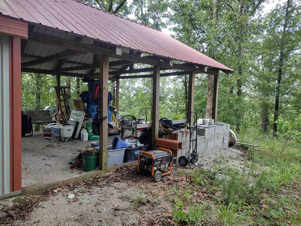 1st image of 310 Peaceful Peak Ln