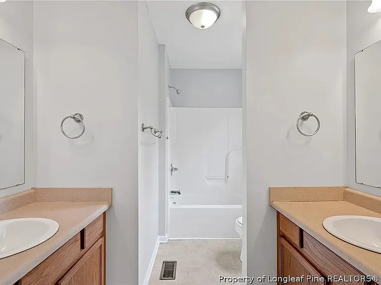 366 Colonial Hills Dr — Photo 14