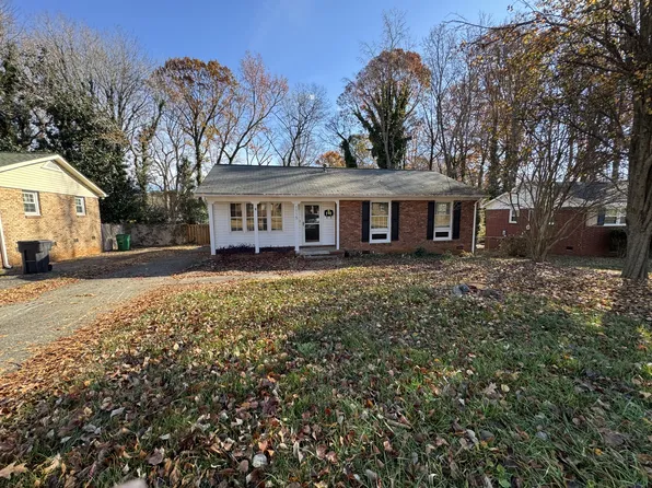 1115 Grovewood Dr, Charlotte, NC 28208
