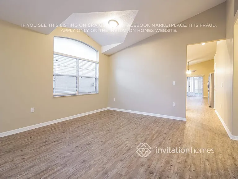 14100 Yellow Wood Cir — Photo 12