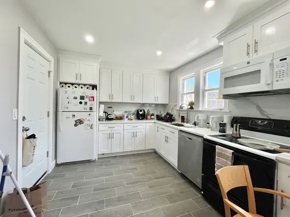 115 Lanark Rd #1, Brighton, MA 02135