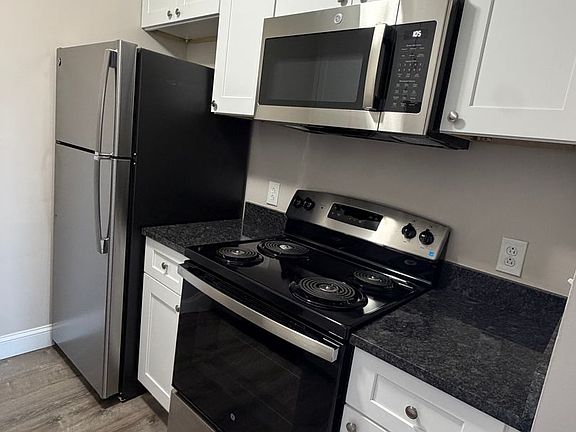 4th image of 2 Weaver St APT 518