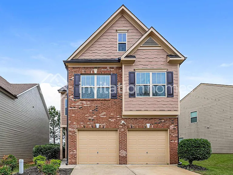 3911 Lake Manor Way — Photo 1