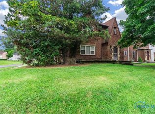 2017 Wyndhurst Rd, Toledo, OH 43607