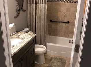 15 E Ryan Mansion Dr, Montebello, NY 10901