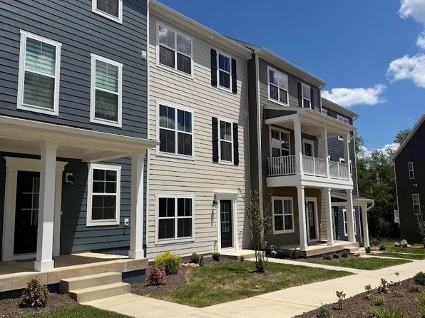 1035 Balsam Ln, Blacksburg, VA 24060