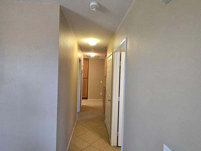 5254 Verenda Ave — Photo 8