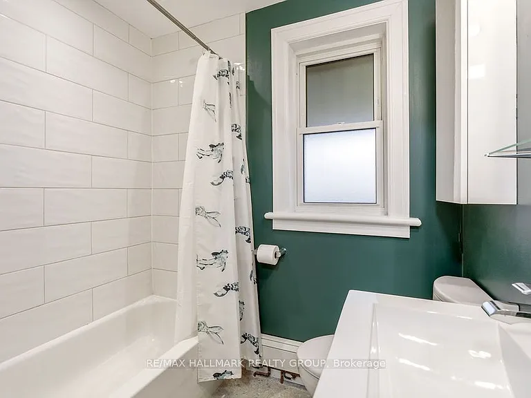 379 Hamilton Ave S — Photo 28