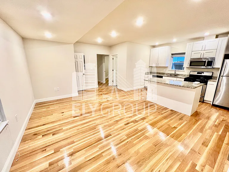11 Greenville St #3 — Photo 5