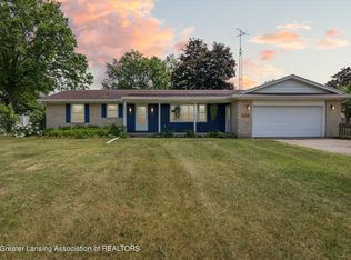 1118 Cindy Dr, Lansing, MI