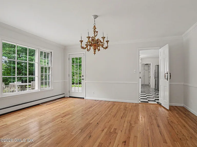 23 Copper Beech Rd — Photo 6