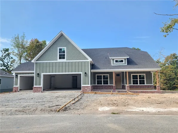 229 Stoneykirk Dr, Bella Vista, AR 72715