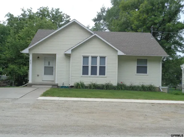 803 N 1st St, Missouri Valley, IA 51555
