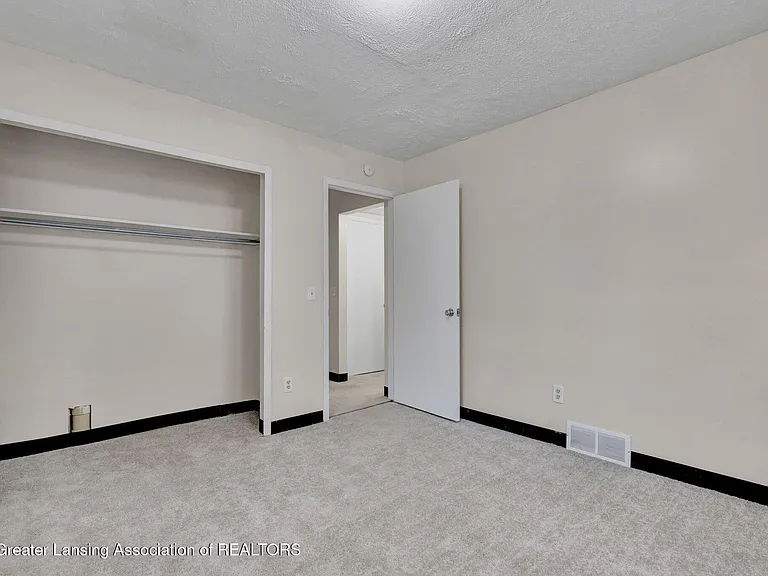 6125 Kenbrook Rd — Photo 22