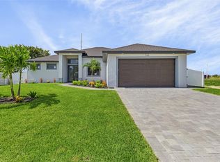 720 NW 8th Ter, Cape Coral, FL 33993
