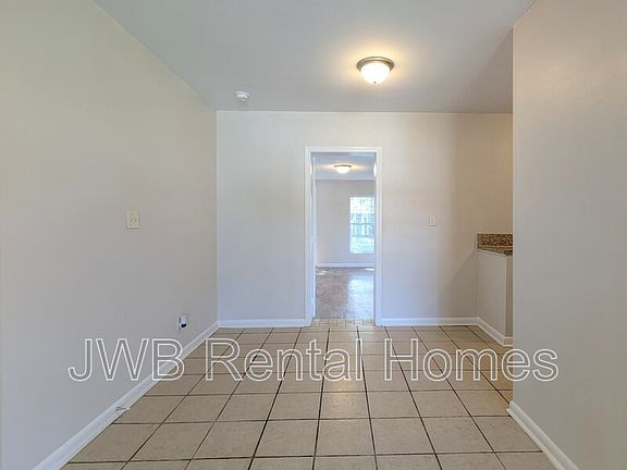 4th image of 3066 Purdom Dr