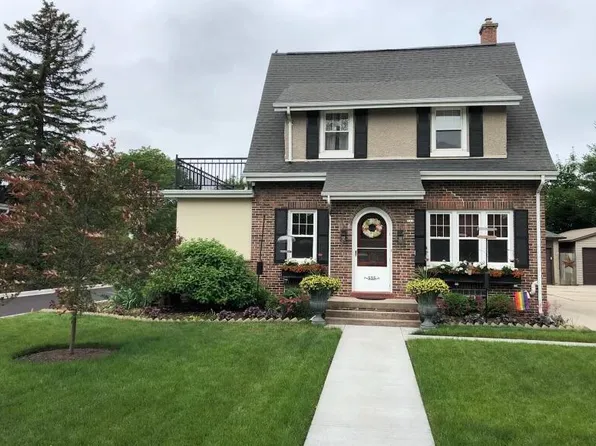 535 Roosevelt ROAD, Kohler, WI 53044