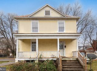 209 E Stonewall Dr, Front Royal, VA 22630