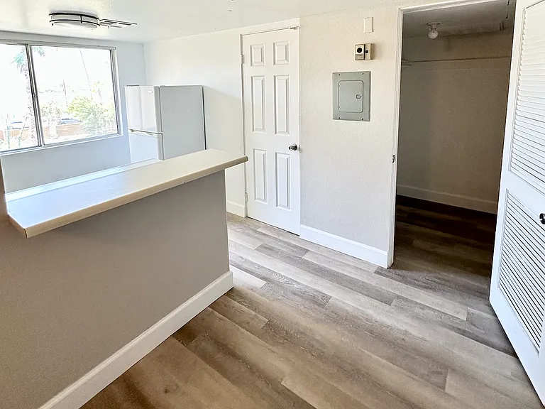 2580 E Tahquitz Canyon Way — Photo 4