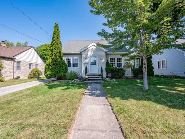 970 Roscoe St, Green Bay, WI 54304