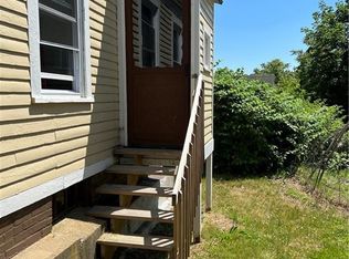 50-52 Dunham St, Norwich, CT 06360