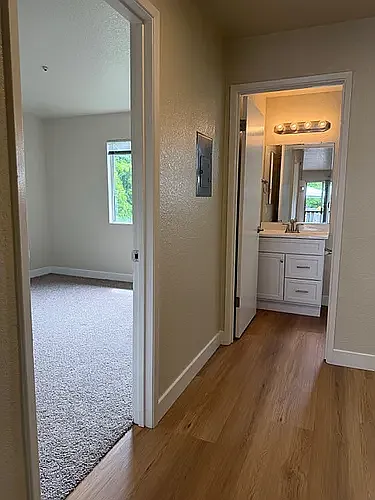 North Dutton Place Apartments — Photo 26