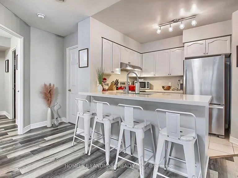 23 Hollywood Ave #711 — Photo 11