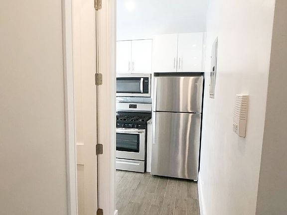 3rd image of 29-06 24th Ave #3F