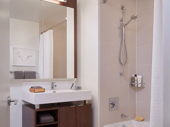 540 N Lake Shore Dr, Chicago, IL