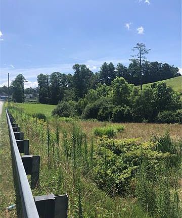 4th image of 000 Commercial Hill Dr