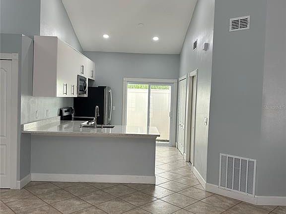 5th image of 7357 Spring Villas Cir