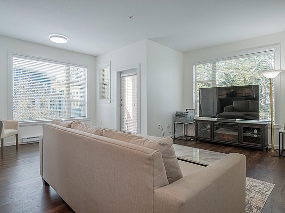 2nd image of 45530 Market Way #304