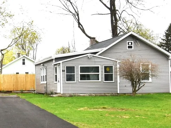 84 Wilton St, Springfield, MA 01109