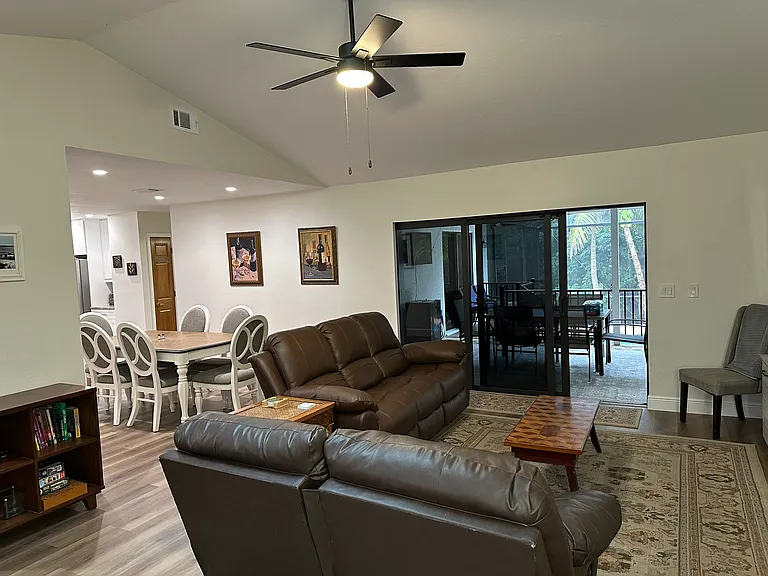 324 Sharwood Dr — Photo 25