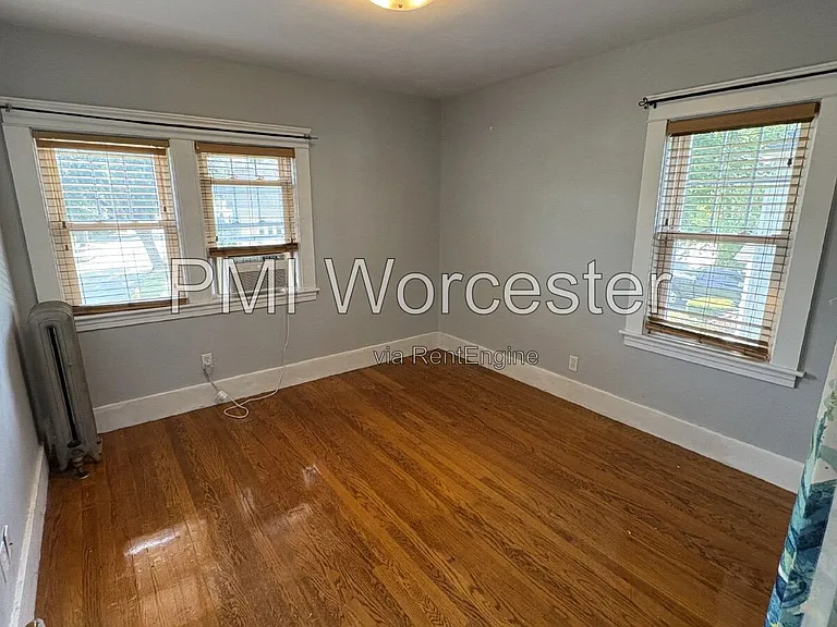 465 Chandler St — Photo 13