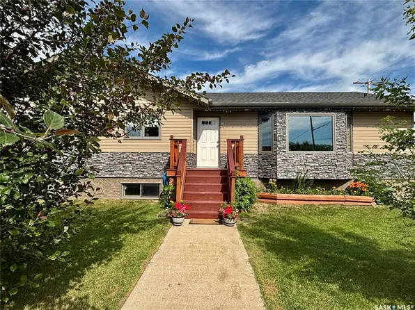 300 7th STREET, Vonda, SK S0K 4N0