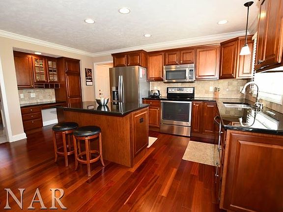 5th image of 7 Knollbrook Ct